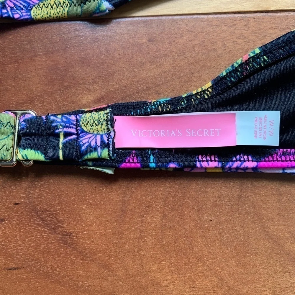 Victoria’s Secret Tapestry flounce bikini … - Picture 5 of 6